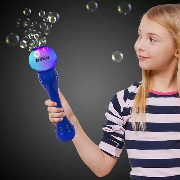 Bubble wand with LED